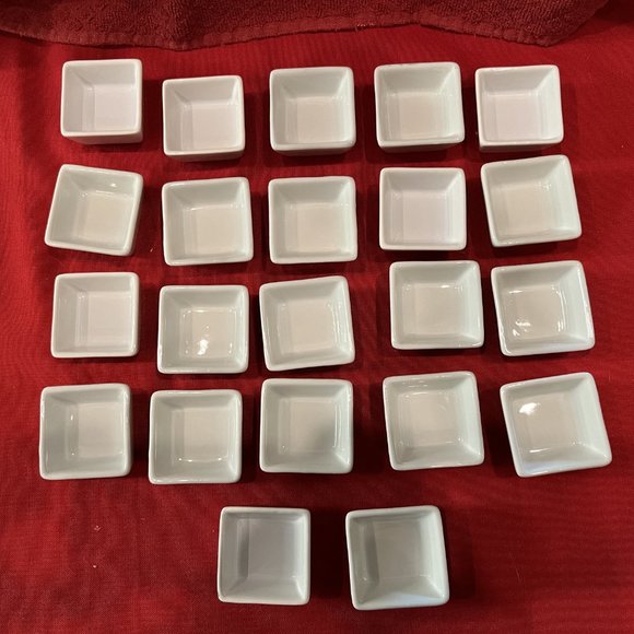 Lot of 22 Square Tasting Bowls - Picture 3 of 4